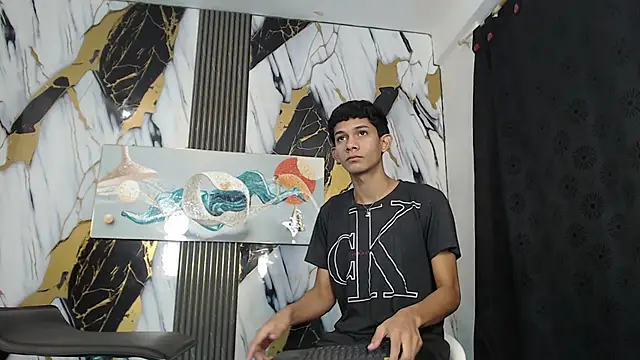 Snapshot of TWINKS_BOYSX chatting on May 30, 2026, 1:19 pm TWINKS BOYSX online show from May 30, 2026, 1:19 pm