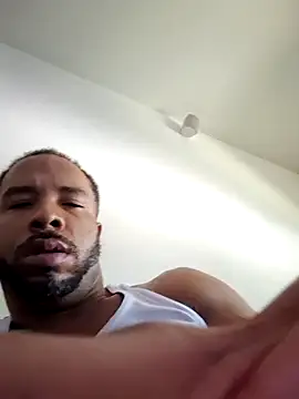 yoursexydaddy8181 online show from July 27, 2026, 4:25 pm