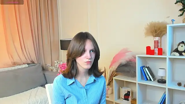 Snapshot of CortneyCagey chatting on May 24, 2026, 7:24 am CortneyCagey online show from May 24, 2026, 7:24 am
