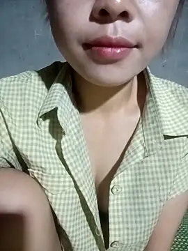 Snapshot of embe1144 chatting on June 24, 2026, 1:10 pm embe1144 online show from June 24, 2026, 1:10 pm