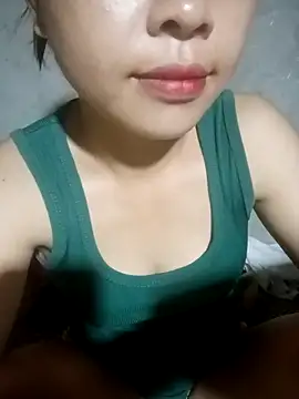 Snapshot of embe1144 chatting on July 18, 2026, 12:31 pm embe1144 online show from July 18, 2026, 12:31 pm