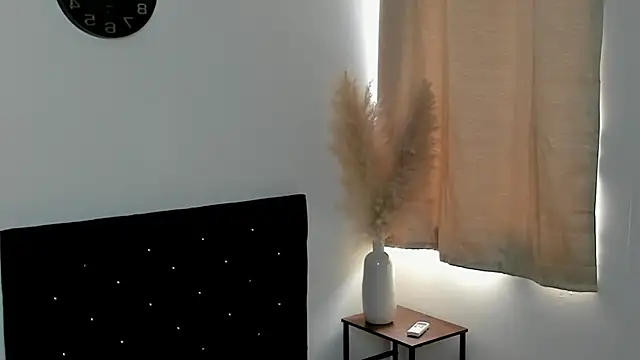 Snapshot of Melody_vixxenx chatting on July 10, 2026, 8:44 pm Melody vixxenx online show from July 10, 2026, 8:44 pm