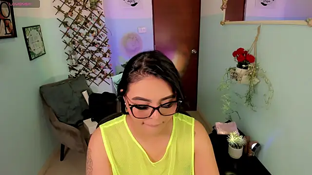 Snapshot of Margot_Robie chatting on June 19, 2026, 1:59 pm Margot Robie online show from June 19, 2026, 1:59 pm