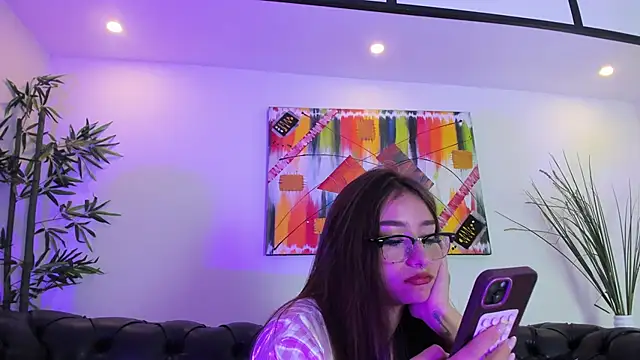 SoftPrincess online show from May 29, 2026, 4:38 pm