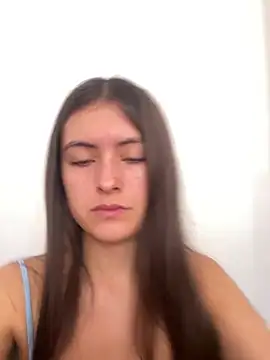 serenaa velvett online show from May 19, 2026, 7:09 pm