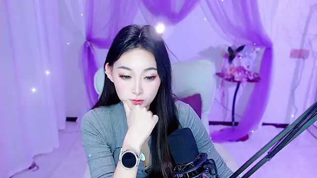 Snapshot of Tili_Lucky chatting on May 12, 2026, 12:24 pm Tili Lucky online show from May 12, 2026, 12:24 pm