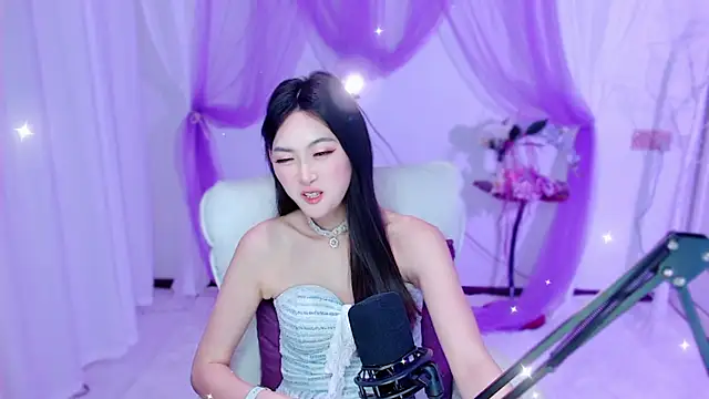 Snapshot of Tili_Lucky chatting on May 13, 2026, 12:46 pm Tili Lucky online show from May 13, 2026, 12:46 pm