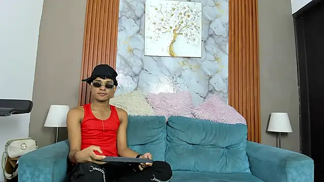 Snapshot of BOUL_GUYS chatting on May 15, 2026, 1:45 am BOUL GUYS online show from May 15, 2026, 1:45 am