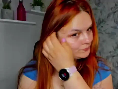 GingerKitten1 online show from May 25, 2026, 5:57 am