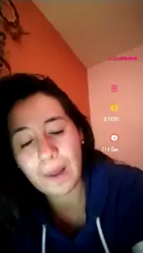 Snapshot of Annie_loveer chatting on July 7, 2026, 6:47 am Annie loveer online show from July 7, 2026, 6:47 am