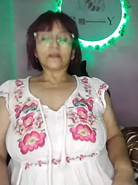 Snapshot of vitaminafranccesca chatting on June 15, 2026, 4:36 am vitaminafranccesca online show from June 15, 2026, 4:36 am
