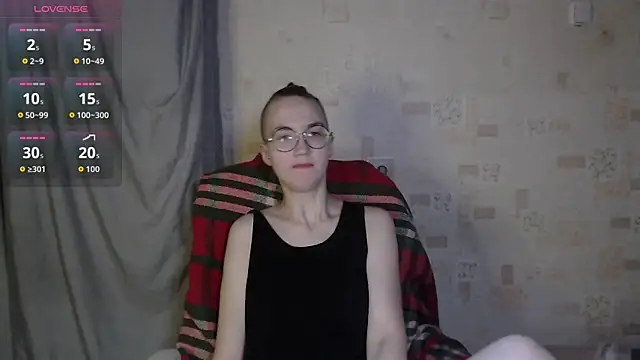 Alessa Kiss online show from June 20, 2026, 10:07 am