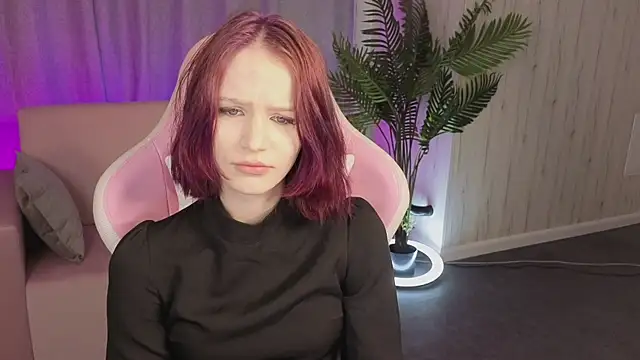 Snapshot of AliceJohansone chatting on June 2, 2026, 1:07 am AliceJohansone online show from June 2, 2026, 1:07 am