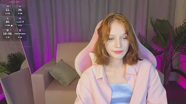 Snapshot of AliceJohansone chatting on June 30, 2026, 1:39 am AliceJohansone online show from June 30, 2026, 1:39 am