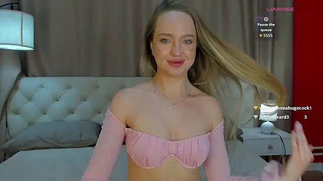 Snapshot of zabavva chatting on June 3, 2026, 9:12 am zabavva online show from June 3, 2026, 9:12 am