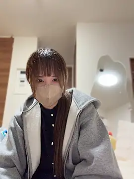 Hinanochan online show from May 12, 2026, 9:39 am