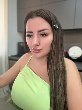 SophiePale online show from May 6, 2026, 8:30 am