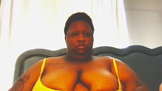 Snapshot of xxmoniquestarrxx chatting on May 7, 2026, 1:27 pm xxmoniquestarrxx online show from May 7, 2026, 1:27 pm