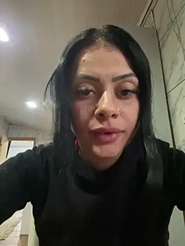 Snapshot of belababyy chatting on May 26, 2026, 5:53 pm belababyy online show from May 26, 2026, 5:53 pm
