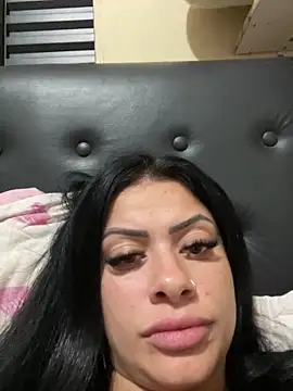 Snapshot of belababyy chatting on June 7, 2026, 5:27 pm belababyy online show from June 7, 2026, 5:27 pm