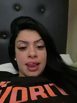 Snapshot of belababyy chatting on August 7, 2026, 2:02 am belababyy online show from August 7, 2026, 2:02 am