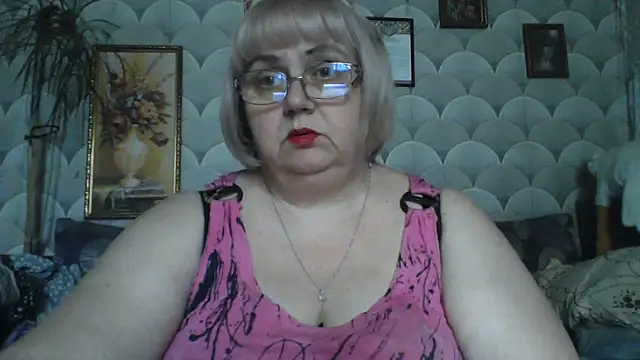 Snapshot of MarinaFarina53 chatting on June 18, 2026, 11:58 am MarinaFarina53 online show from June 18, 2026, 11:58 am