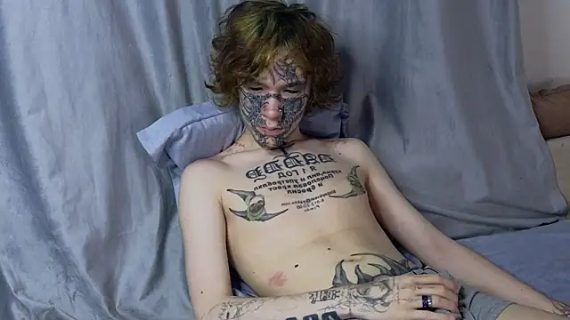 Snapshot of Emo___boy chatting on July 15, 2026, 10:48 pm Emo boy online show from July 15, 2026, 10:48 pm