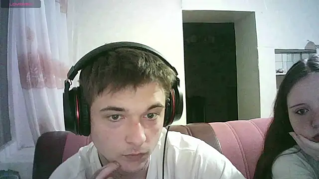 Snapshot of KittyFlicker chatting on May 14, 2026, 5:09 pm KittyFlicker online show from May 14, 2026, 5:09 pm