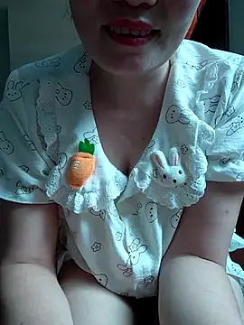 Snapshot of -Trici- chatting on July 7, 2026, 3:20 am -Trici- online show from July 7, 2026, 3:20 am