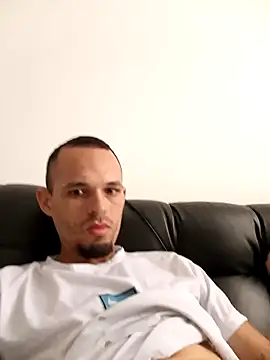 mikebig17 online show from May 14, 2026, 4:47 pm