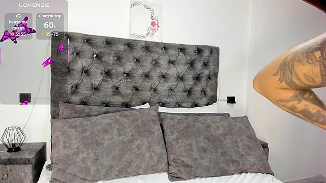 Alana2916 online show from May 20, 2026, 12:33 pm