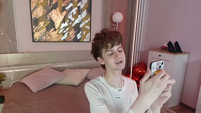 Snapshot of Bimbo_boy_ chatting on May 29, 2026, 1:42 pm Bimbo boy online show from May 29, 2026, 1:42 pm