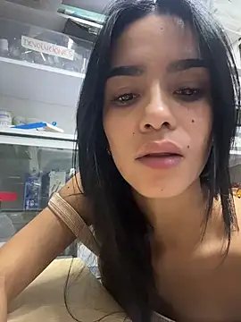 Snapshot of Melissa_Rendon chatting on July 1, 2026, 8:52 pm Melissa Rendon online show from July 1, 2026, 8:52 pm