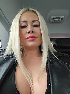 Snapshot of MILFBARBY chatting on February 18, 2026, 8:21 am MILFBARBY online show from February 18, 2026, 8:21 am