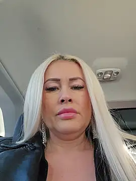 Snapshot of MILFBARBY chatting on February 22, 2026, 8:13 am MILFBARBY online show from February 22, 2026, 8:13 am