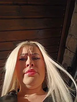 Snapshot of MILFBARBY chatting on February 26, 2026, 8:13 am MILFBARBY online show from February 26, 2026, 8:13 am