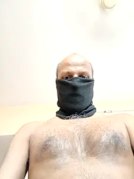 KingN0ir online show from May 9, 2026, 7:13 am