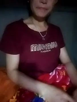 linhbaby01 online show from June 26, 2026, 5:28 pm
