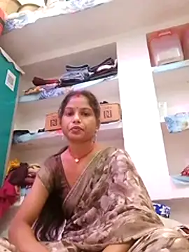 Snapshot of CHANDNi_700 chatting on June 1, 2026, 11:34 am CHANDNi 700 online show from June 1, 2026, 11:34 am