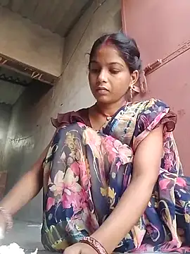 Snapshot of CHANDNi_700 chatting on June 7, 2026, 1:54 am CHANDNi 700 online show from June 7, 2026, 1:54 am