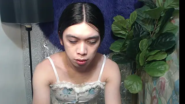 Snapshot of RoseAmarie chatting on June 19, 2026, 10:30 am RoseAmarie online show from June 19, 2026, 10:30 am