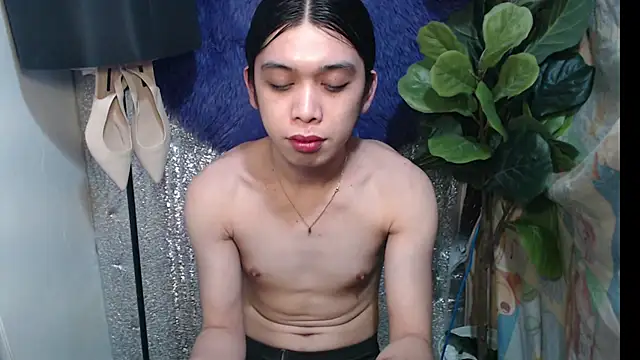 RoseAmarie online show from June 30, 2026, 11:22 am