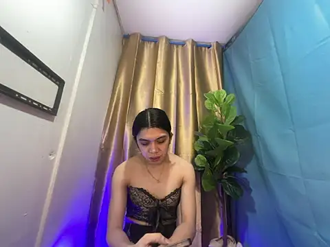 RoseAmarie online show from July 30, 2026, 12:15 pm
