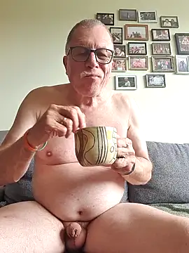 Snapshot of NextAct92 chatting on May 12, 2026, 2:03 pm NextAct92 online show from May 12, 2026, 2:03 pm