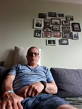 Snapshot of NextAct92 chatting on May 14, 2026, 4:30 am NextAct92 online show from May 14, 2026, 4:30 am