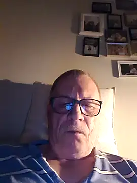 Snapshot of NextAct92 chatting on May 17, 2026, 10:17 pm NextAct92 online show from May 17, 2026, 10:17 pm