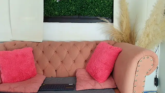 Snapshot of zhara_smith chatting on July 29, 2026, 12:03 pm zhara smith online show from July 29, 2026, 12:03 pm