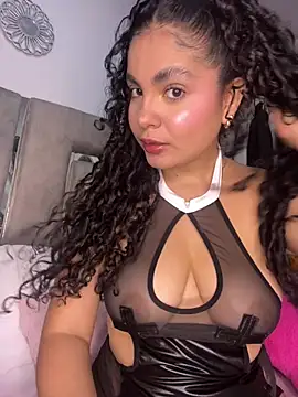 Snapshot of Yassy_11 chatting on July 3, 2026, 6:47 pm Yassy 11 online show from July 3, 2026, 6:47 pm
