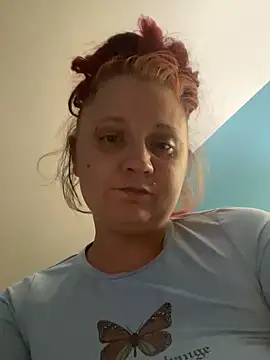 Wetwet6985 online show from May 12, 2026, 5:48 am