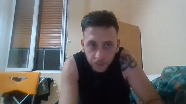 Snapshot of VincentZe99 chatting on June 27, 2026, 2:38 am VincentZe99 online show from June 27, 2026, 2:38 am